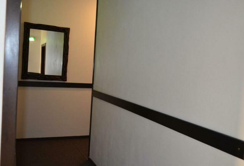 Отель Taverna Pecicana