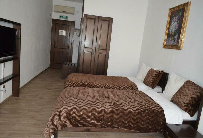 Отель Taverna Pecicana