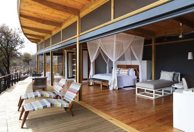 בית מלון כפרי The Outpost & Pel S Post