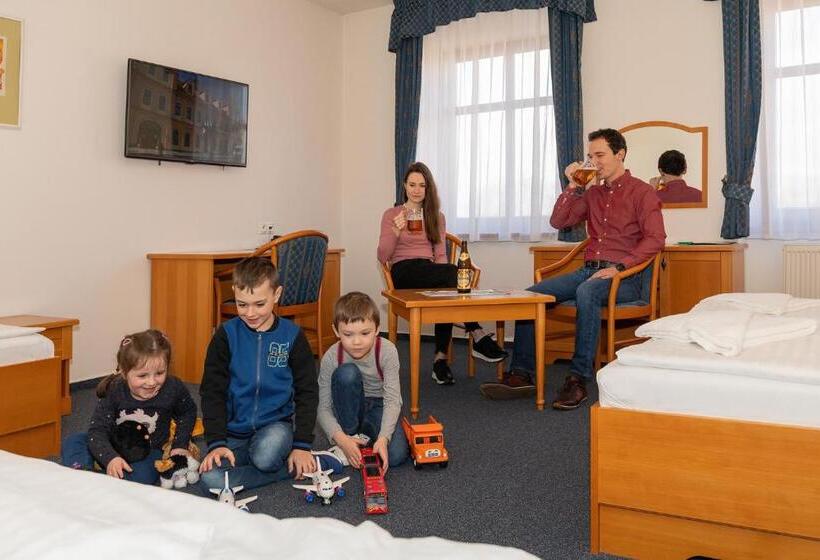 בית מלון כפרי U Sládka