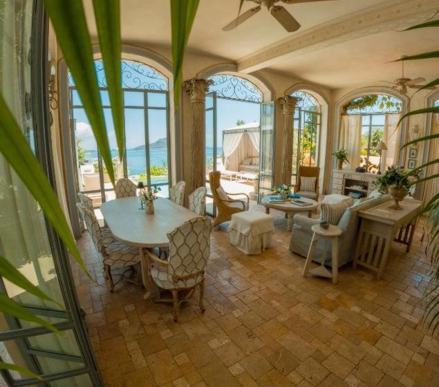 Villa Caprichosa Boutique Hotels