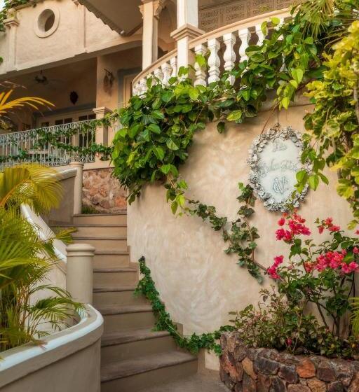 Villa Caprichosa Boutique Hotels