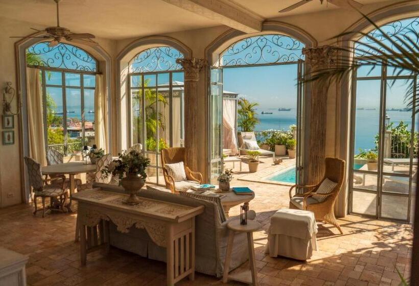 Villa Caprichosa Boutique Hotels