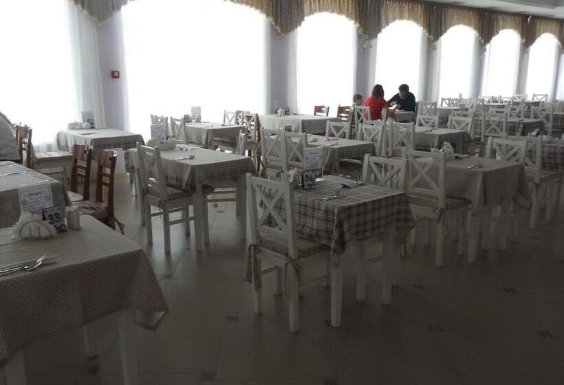 هتل Vitapark Sonyachnyy Provans