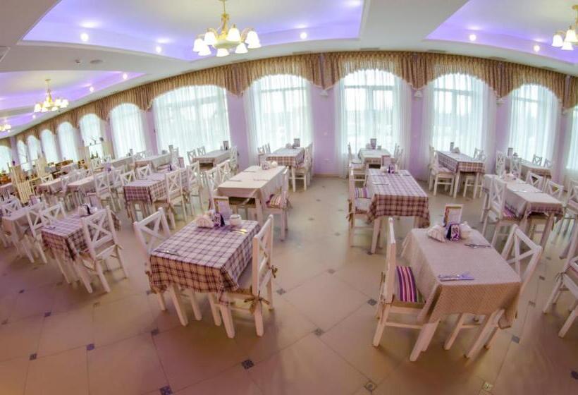 هتل Vitapark Sonyachnyy Provans