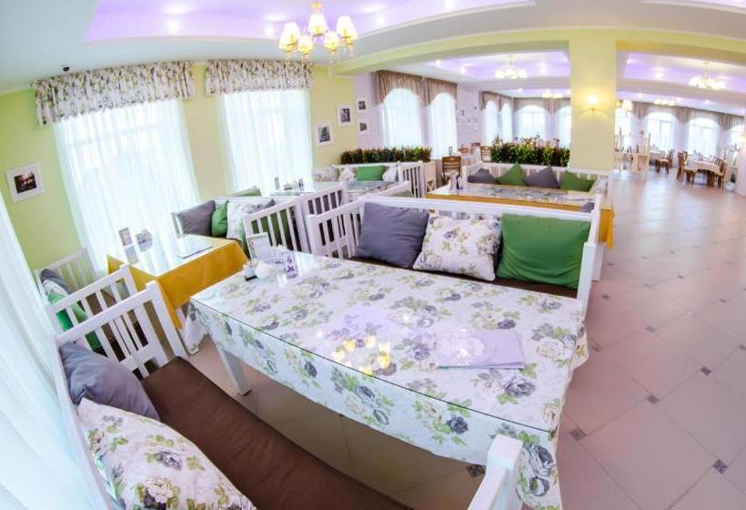 هتل Vitapark Sonyachnyy Provans