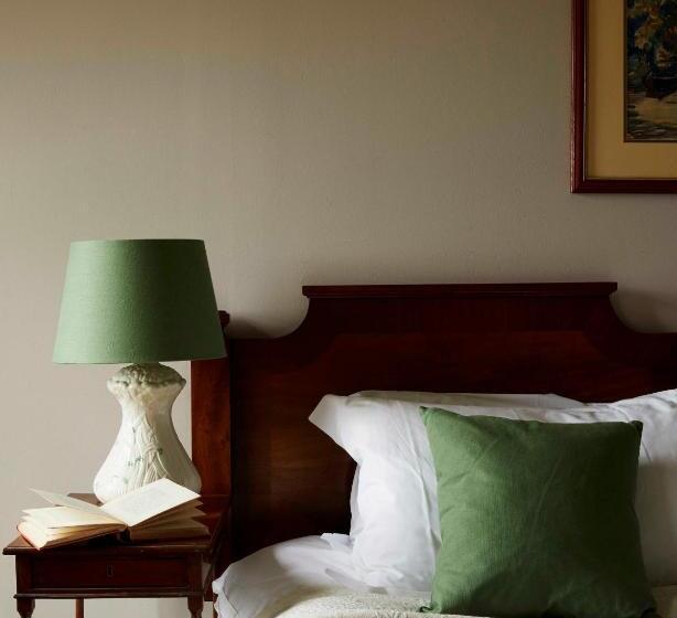 Kinloch Lodge Hotel And Restaurant