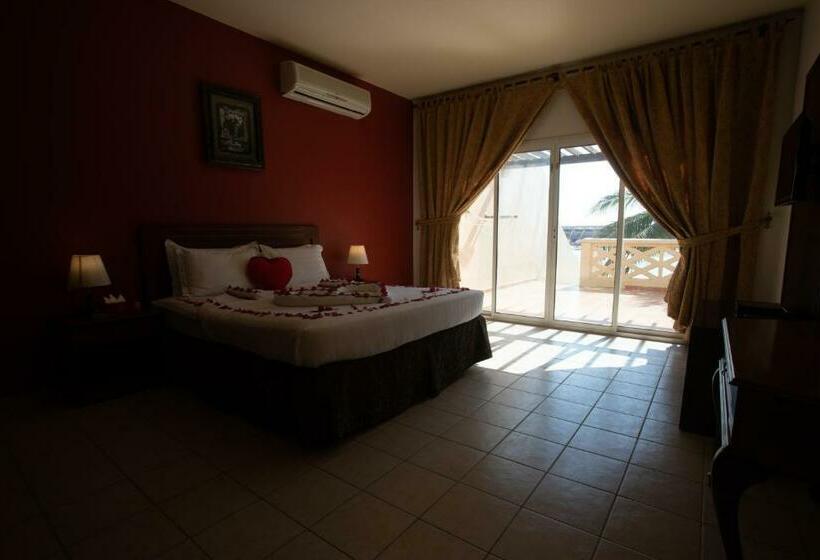 La Fontaine Lagoon Resort