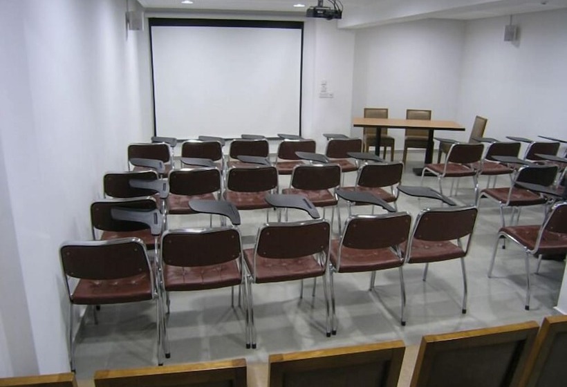 Livadia Hotel Kyperounta