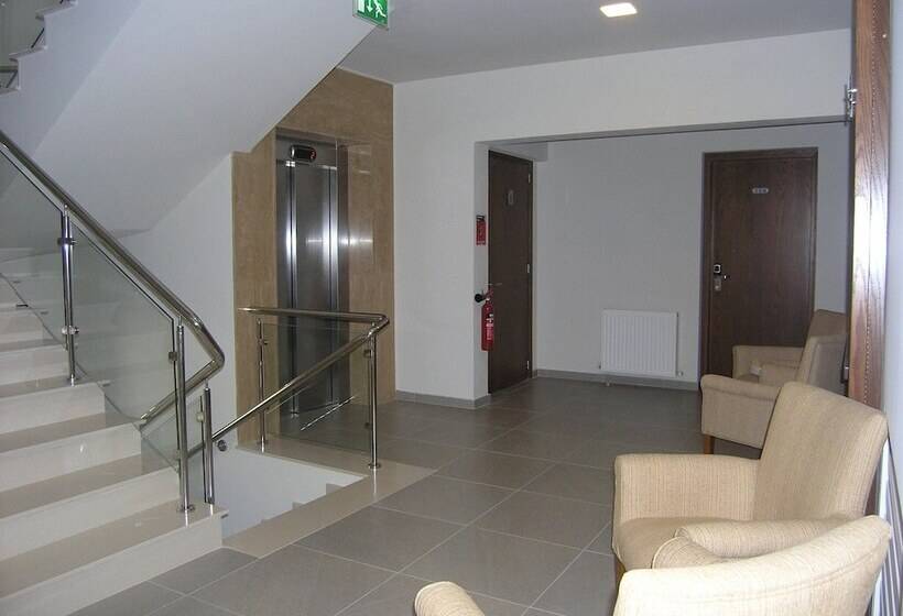 Livadia Hotel Kyperounta