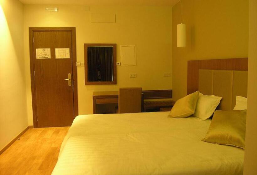 Livadia Hotel Kyperounta