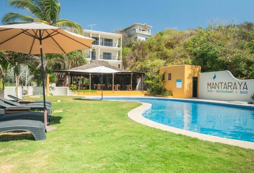 Manta Raya Hotel   Right On The Beach