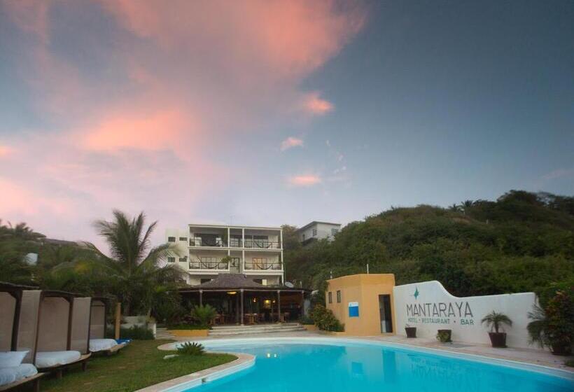 Manta Raya Hotel   Right On The Beach