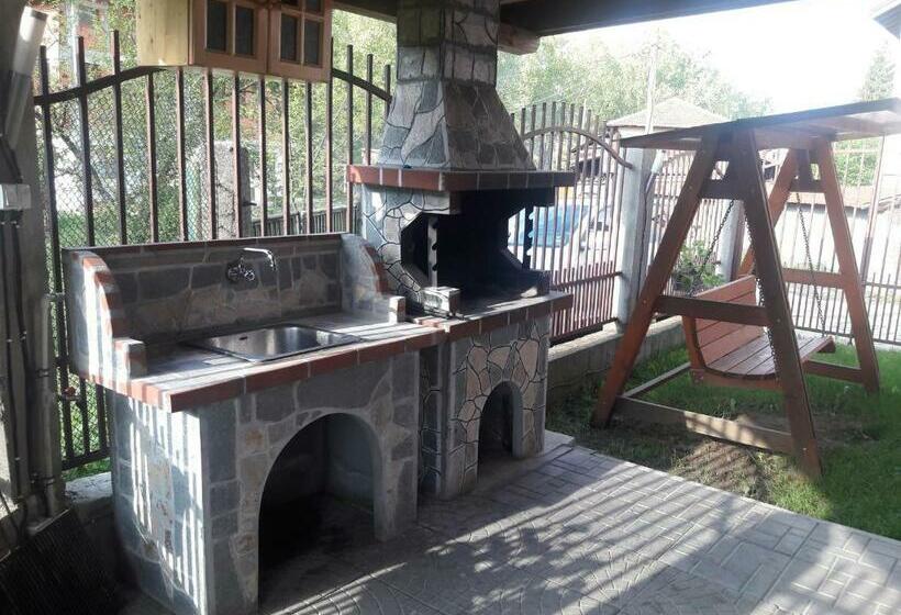 פנסיון Advel Guest Hous