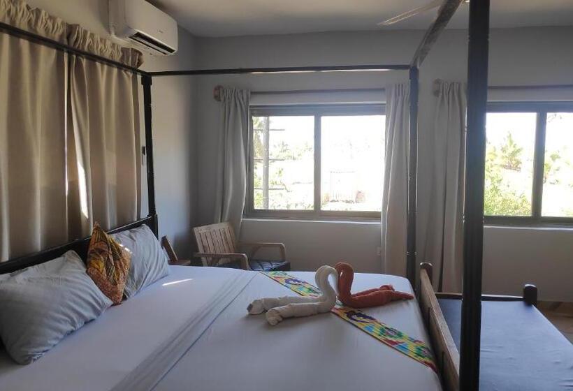 ペンション Afiki