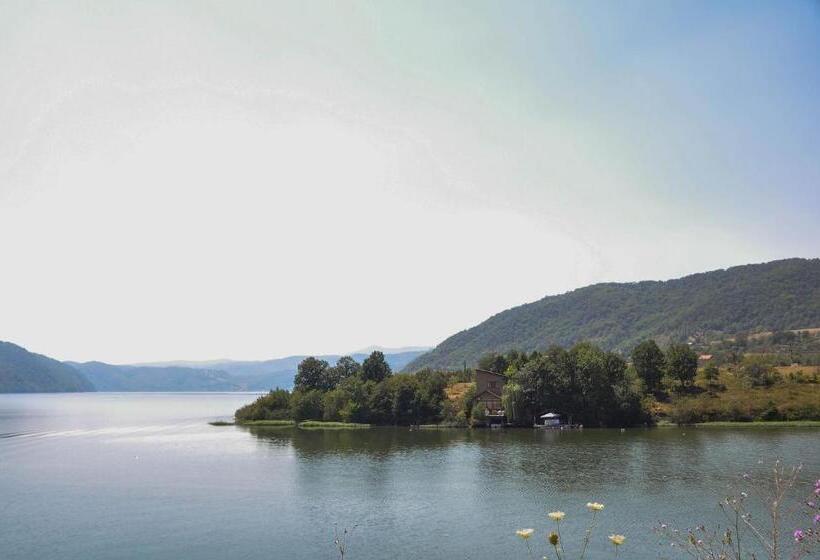 פנסיון Alegria