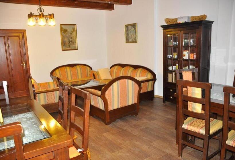 פנסיון Alegria