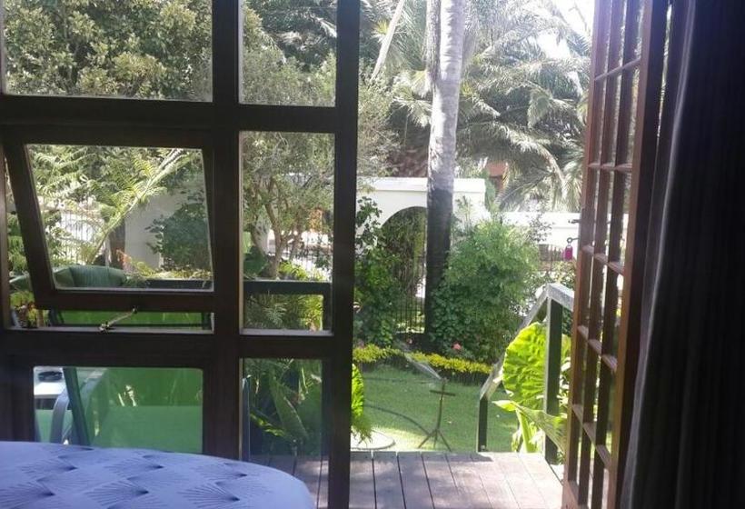 ペンション Aloma House