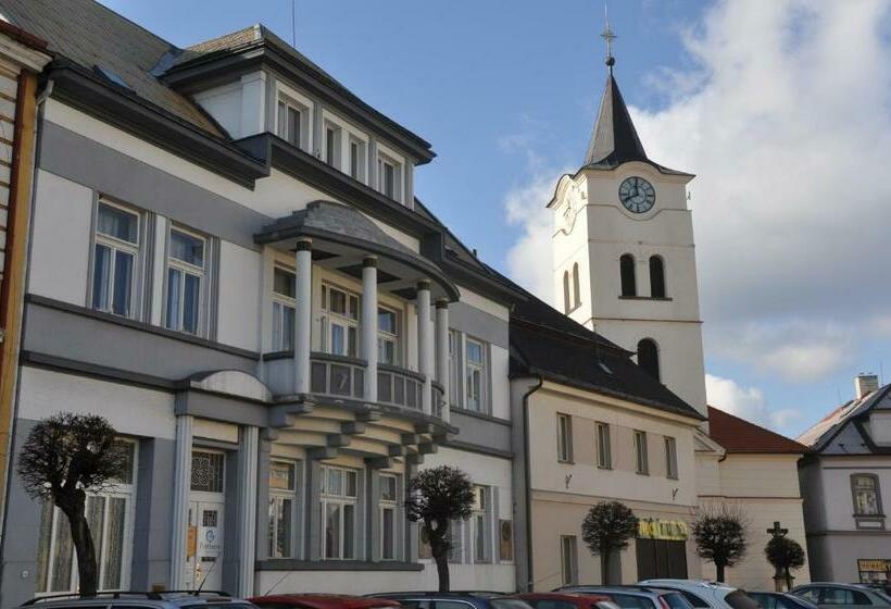 펜션 Apartmány Vila Týniště