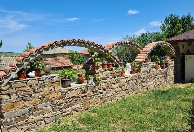 بنسيون Balabanovata Kashta