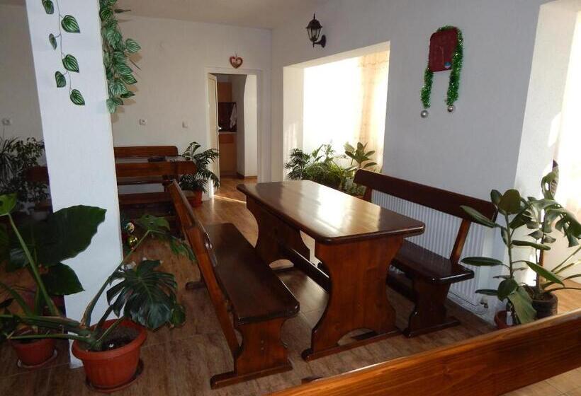 بنسيون Balabanovata Kashta