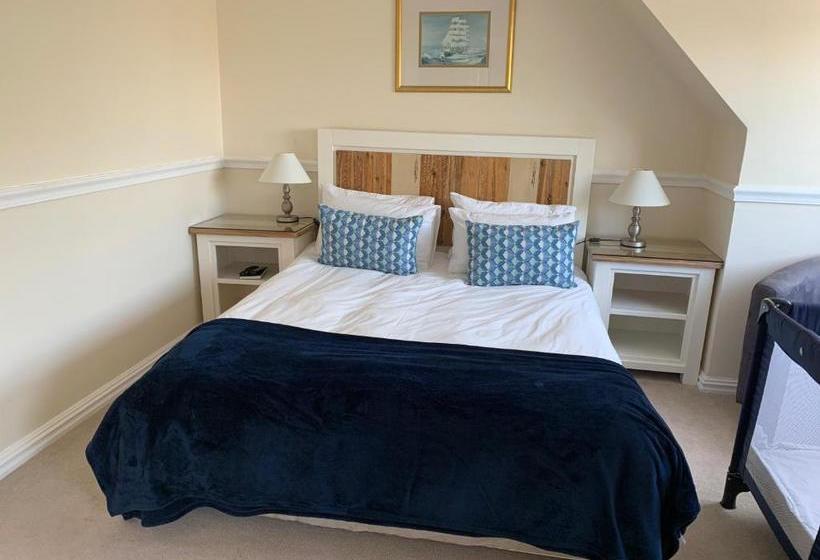 פנסיון Birkenhead Manor