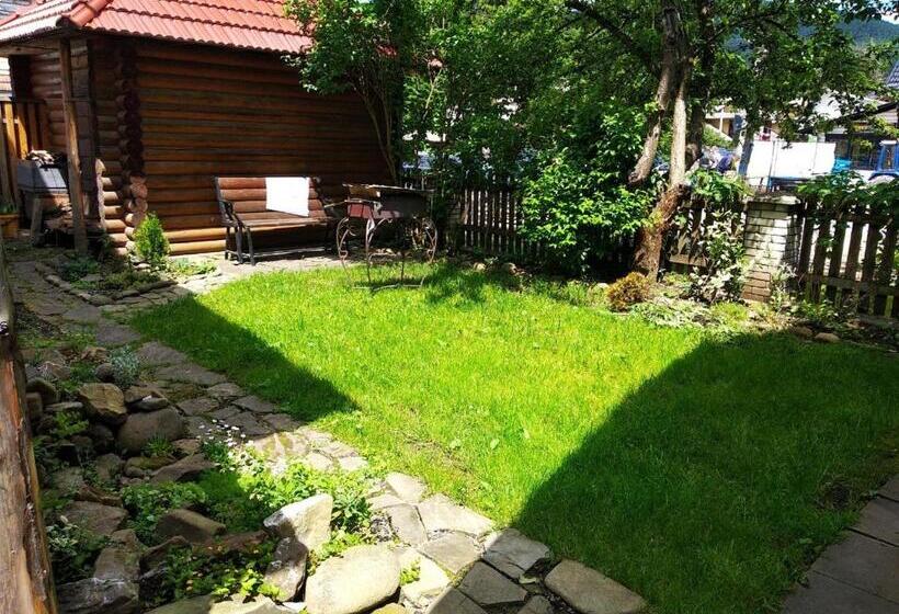 پانسیون Cottage Spadok