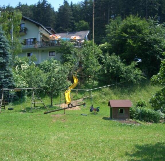Пансион Gasthaus   Gästehaus Schusterbauer
