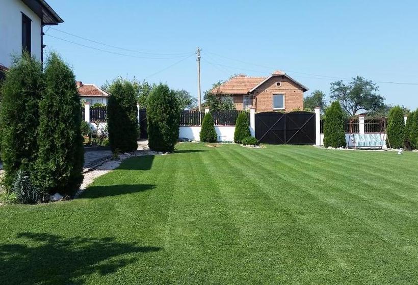 ペンション Guest House Relax