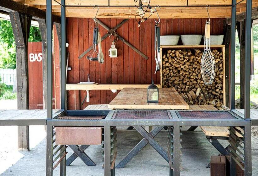 Пансион Hofsnäs Lilla Sjöstuga