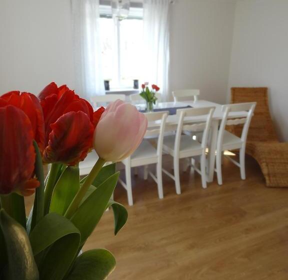 Пансион Hofsnäs Lilla Sjöstuga