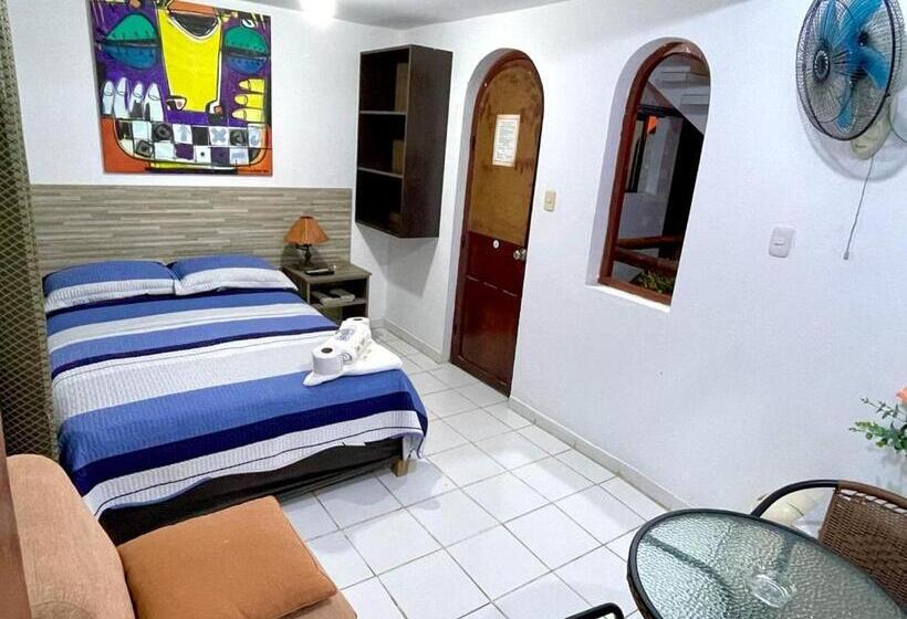 پانسیون Hostal Ocean Pacifico