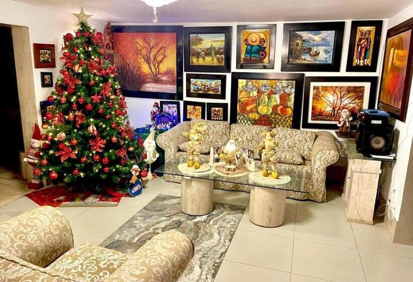 پانسیون Hostal Ocean Pacifico