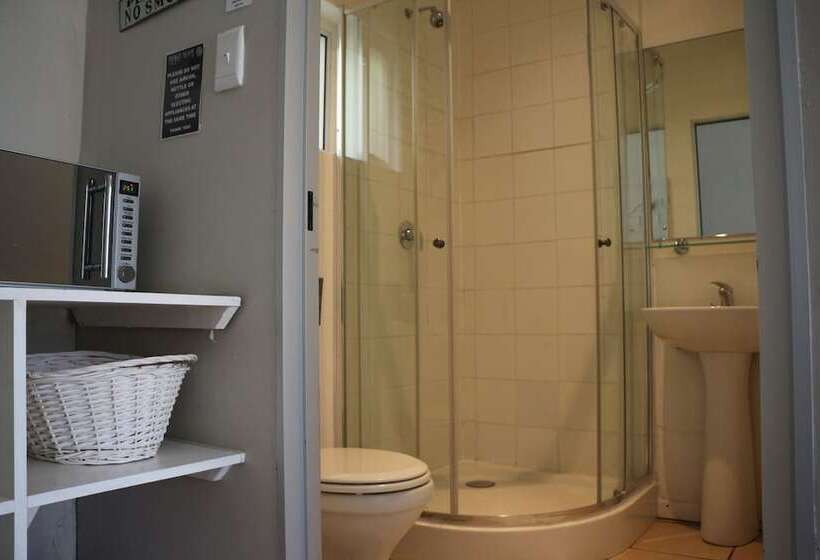 بنسيون Indigo Moon Guesthouse