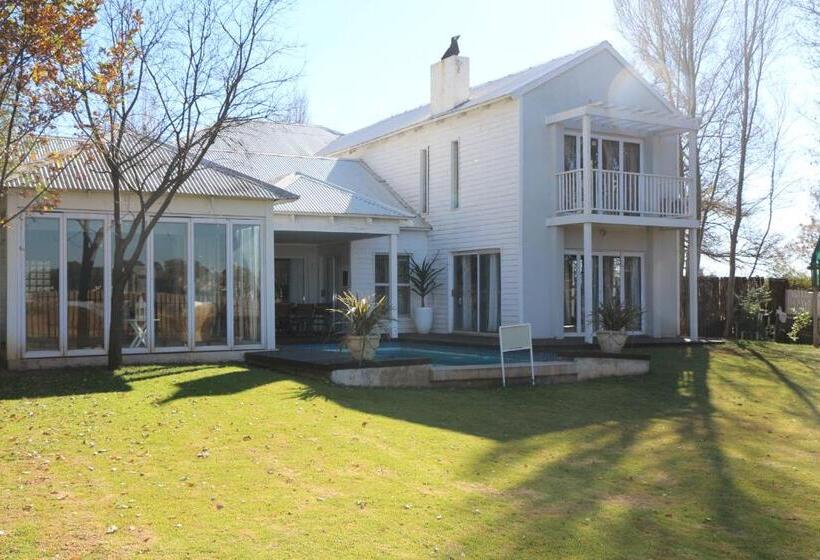 بنسيون Indigo Moon Guesthouse