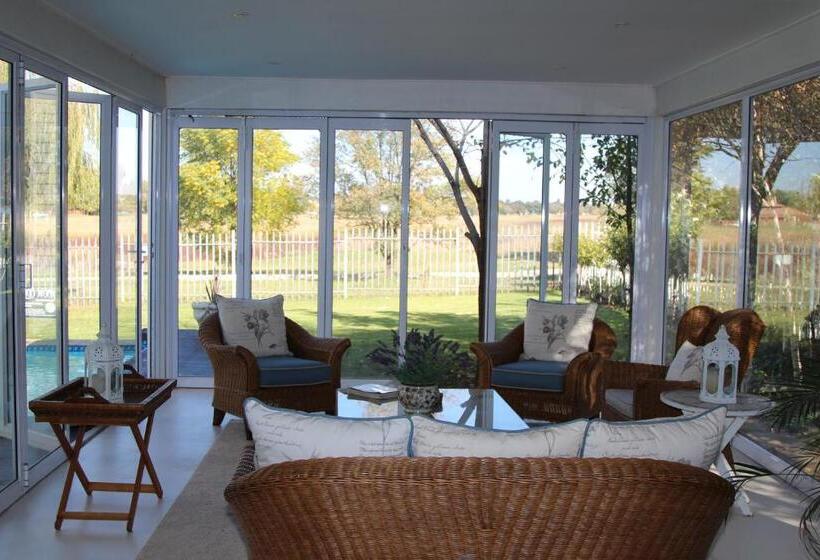 بنسيون Indigo Moon Guesthouse