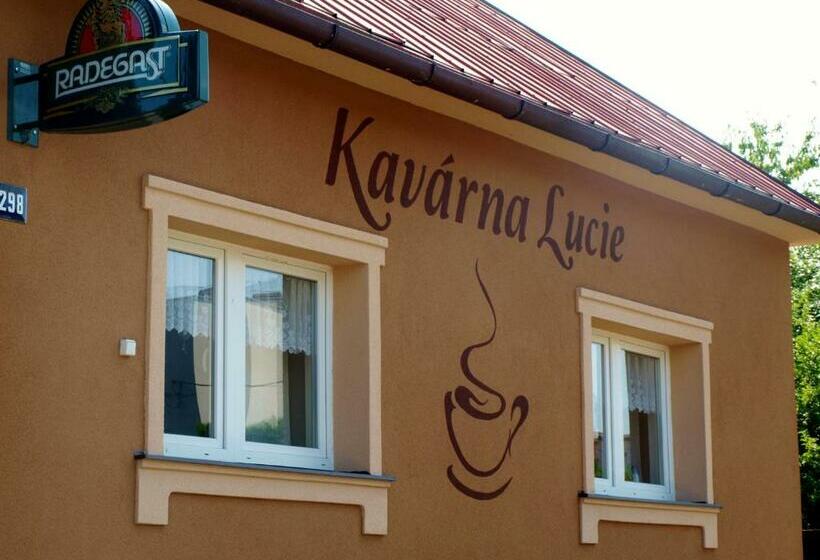 بنسيون Kavárna Lucie S Ubytováním