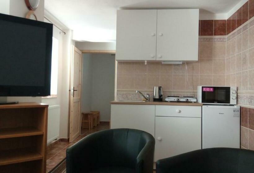 Пансион Kavárna Lucie S Ubytováním