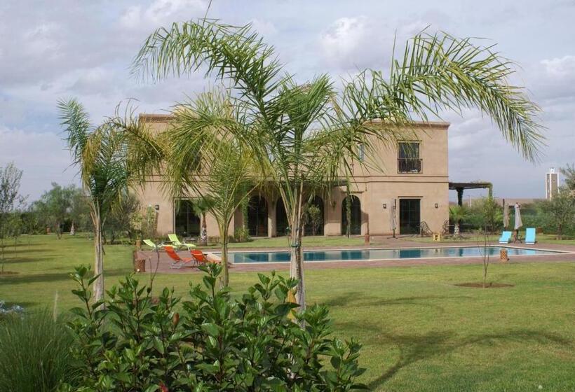 ペンション La Kasbah Aalma D'or