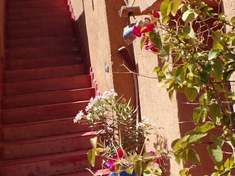 پانسیون La Maison De L Homme Bleu