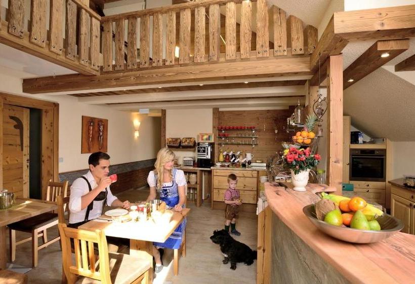 بنسيون Lorenzer Schlafstubn