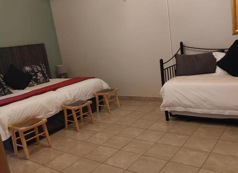 ペンション Marjaniek Wedding Venue & Guest House