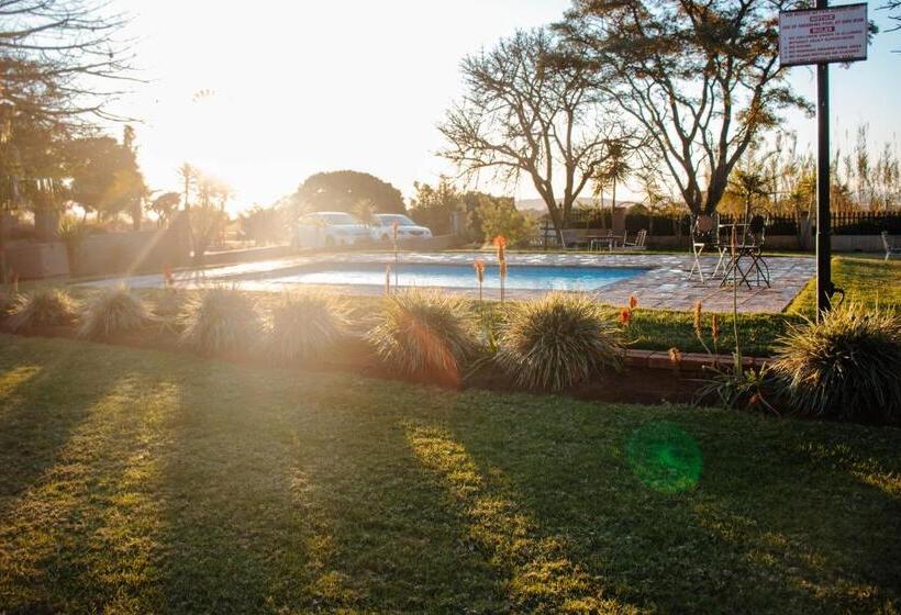 ペンション Marjaniek Wedding Venue & Guest House