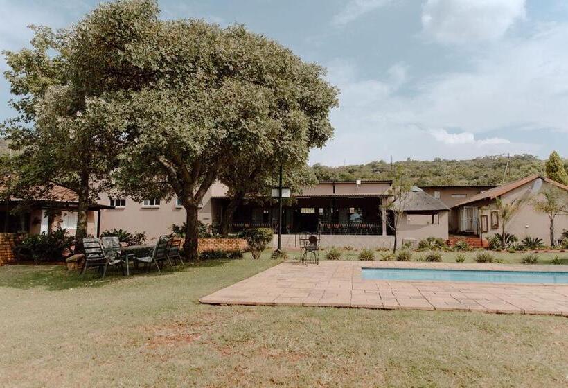 ペンション Marjaniek Wedding Venue & Guest House