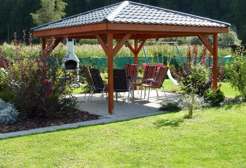 펜션 Penzión Tulip