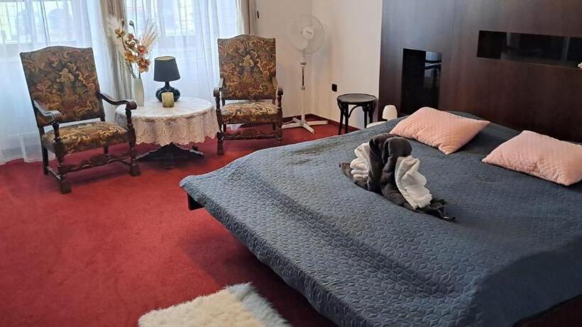 פנסיון Penzion Adler