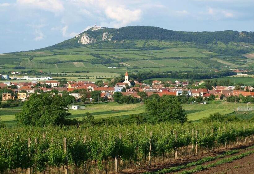 פנסיון Penzion Kratochvíl