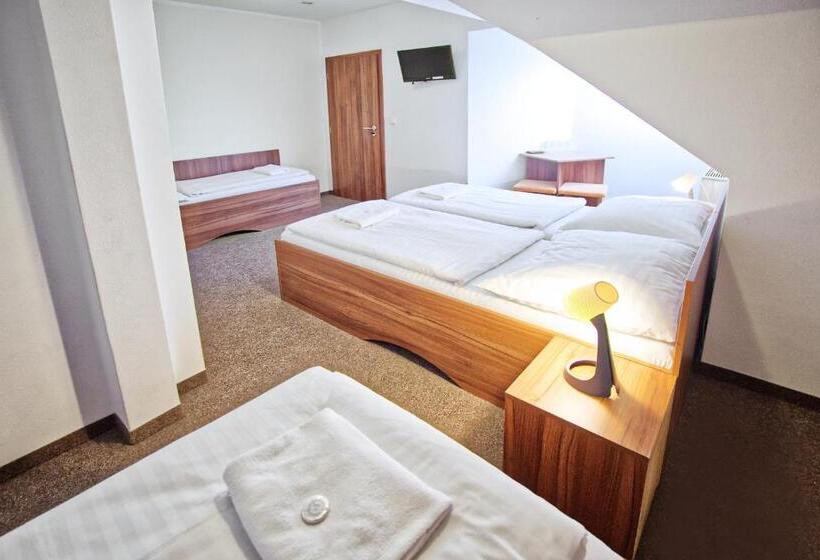 פנסיון Penzion Kratochvíl