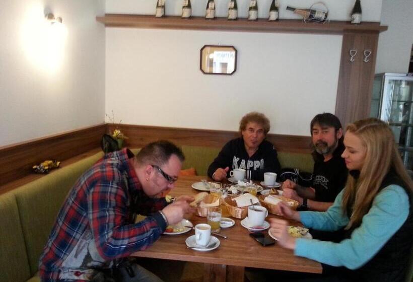 Пансион Penzion Pod Zámkem