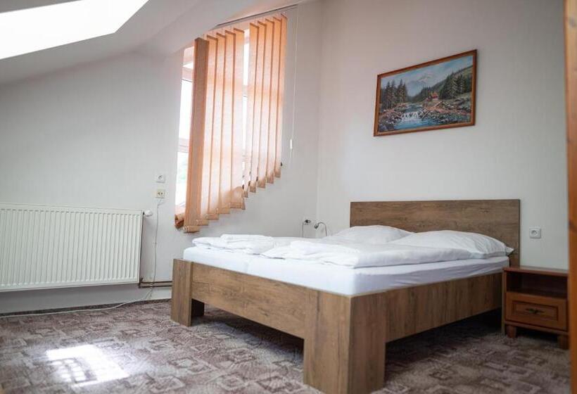 ペンション Penzion U Jirsáka